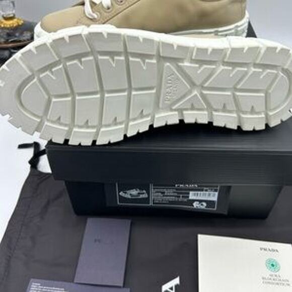 Women's Prada re-wheel gabardine sneaker in Desert beige size 40.5 made in Italy - Picture 12 of 13